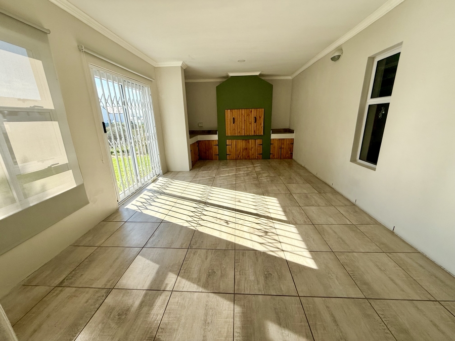 3 Bedroom Property for Sale in Laguna Sands Western Cape